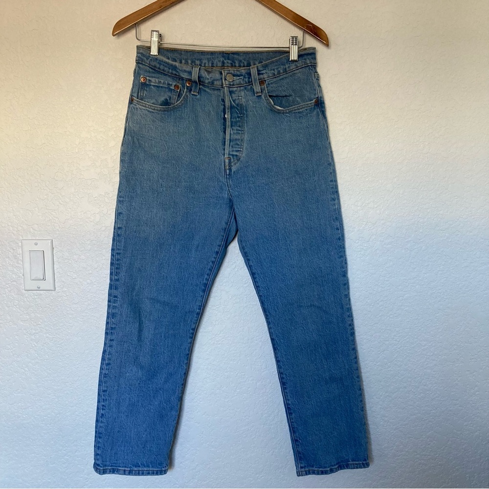 Levi's High Rise Blue Jeans - Picture 7 of 7